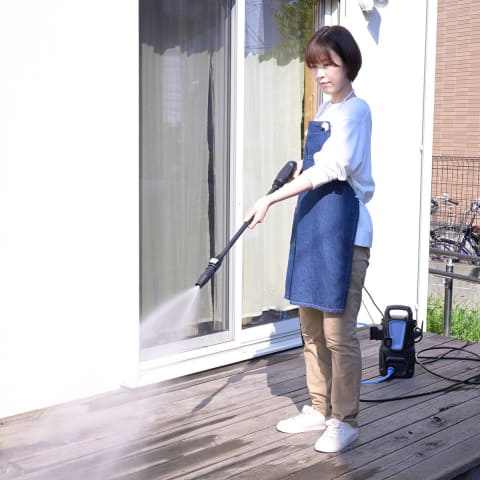 山善、軽さ3kg台なのに高圧な洗浄機 ねじれにくいソフトホース - 家電