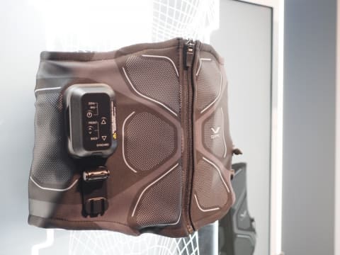 SIXPAD、ジェル不要な巻くだけトレーニングEMS 初の腰専用も - 家電 Watch