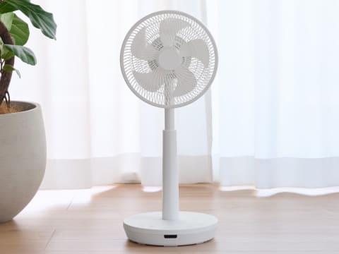 ビックカメラ、声で操作できる扇風機 - 家電 Watch