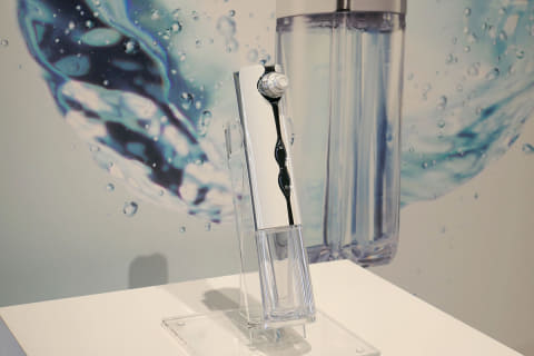 ReFa、ウルトラファインバブル毛穴洗浄機 水だけで角栓除去 - 家電 Watch