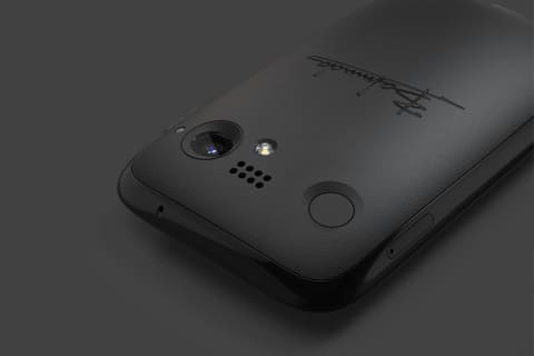 バルミューダから4.9インチの5Gスマホ「BALMUDA Phone」、26日発売