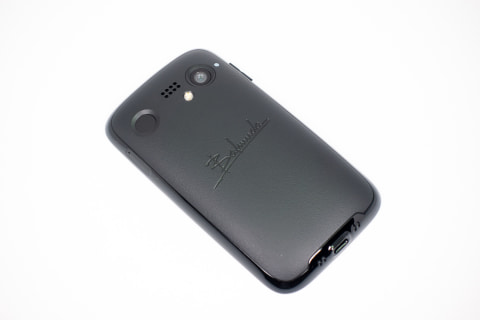 BALMUDA Phone」がKDDI回線に対応、au/UQ/povo2.0で利用可 - ケータイ