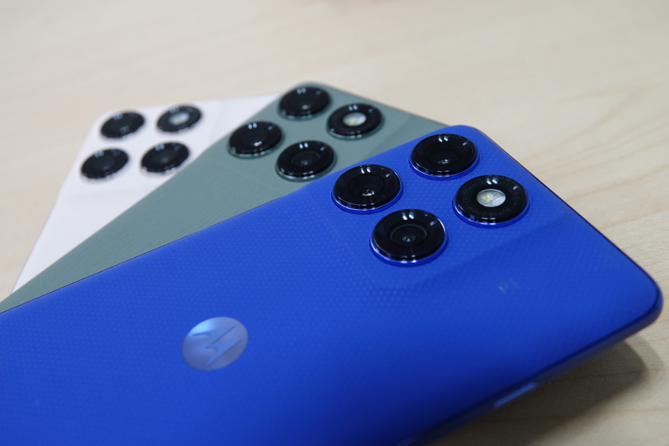 モトローラがmoto AI搭載「motorola edge 60 pro」発表、ソフトバンク