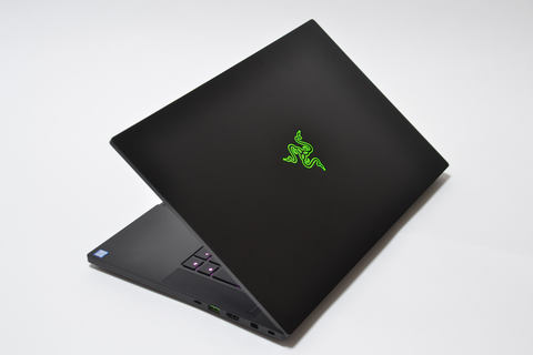 Hothotレビュー】GeForce搭載で世界最小をうたう15.6型ゲーミング