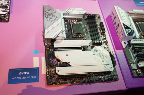 Intel、新チップセットZ790を第13世代Core向けに投入 - PC Watch