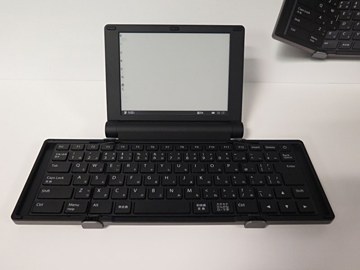 キングジム、女性や若年層向けのデジタルメモ“ポメラ”「DM5」 - PC Watch