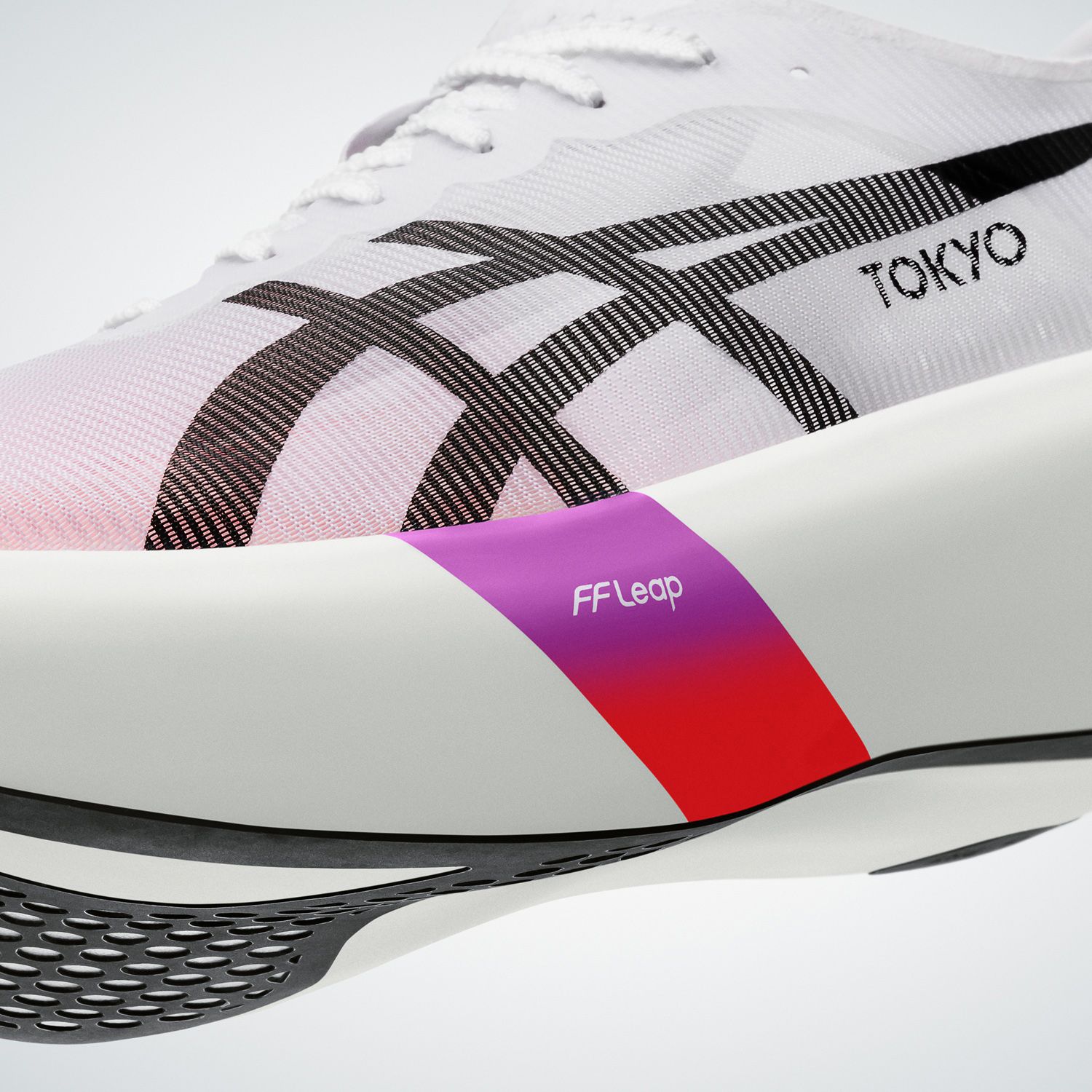 トップアスリート向けランニングシューズの最新作「METASPEED RAY