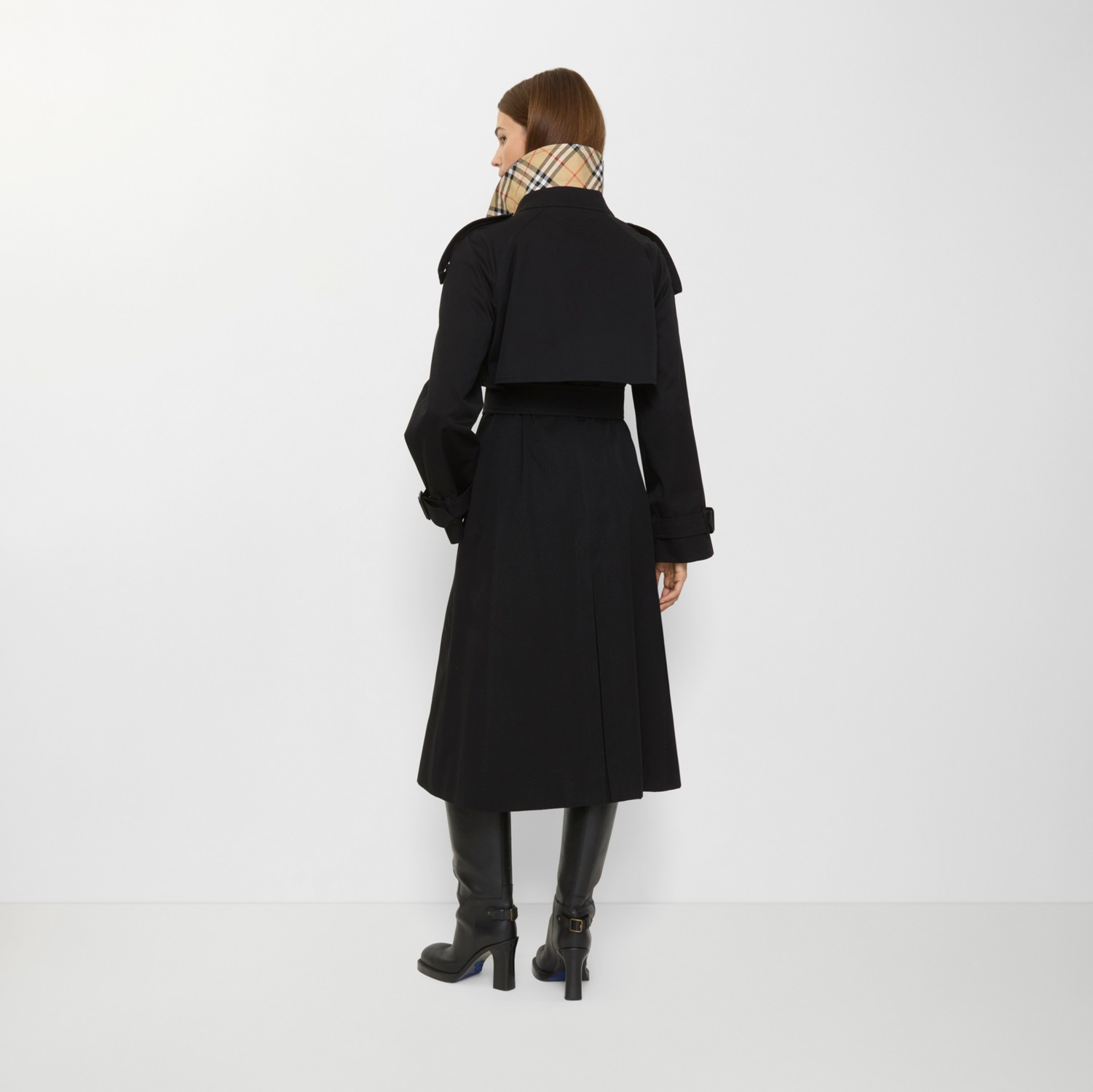 Long Gabardine Fitzrovia Trench Coat in Black - Women, Cotton