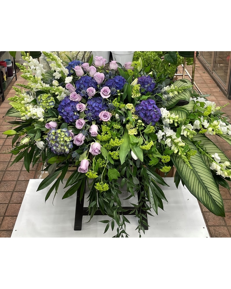 Casket Sprays Delivery Toronto ON - Rosedale Kennedy Flowers