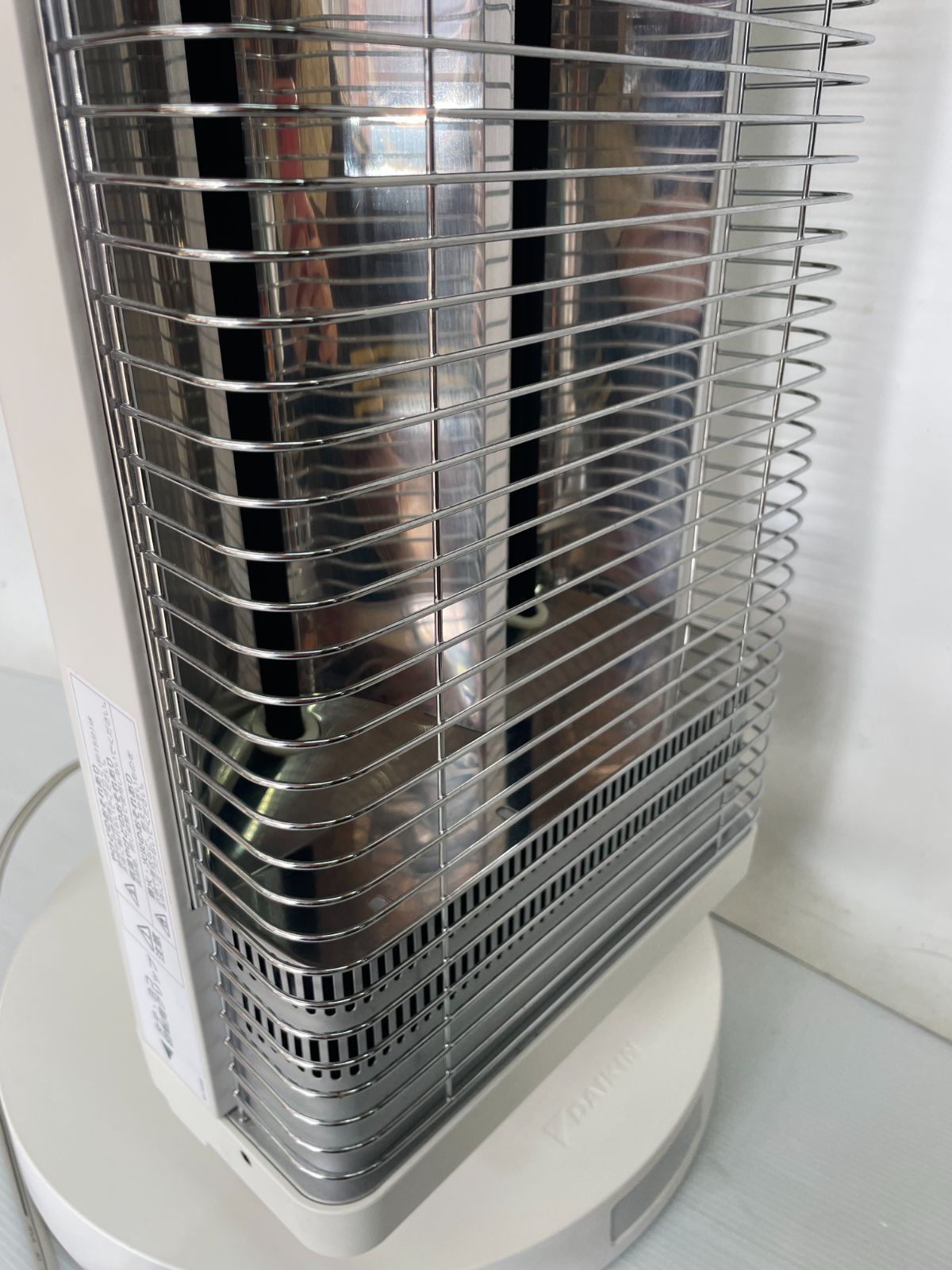 ダイキン ERFT11WS 遠赤外線 暖房機 ホワイト ヒーター 19年製