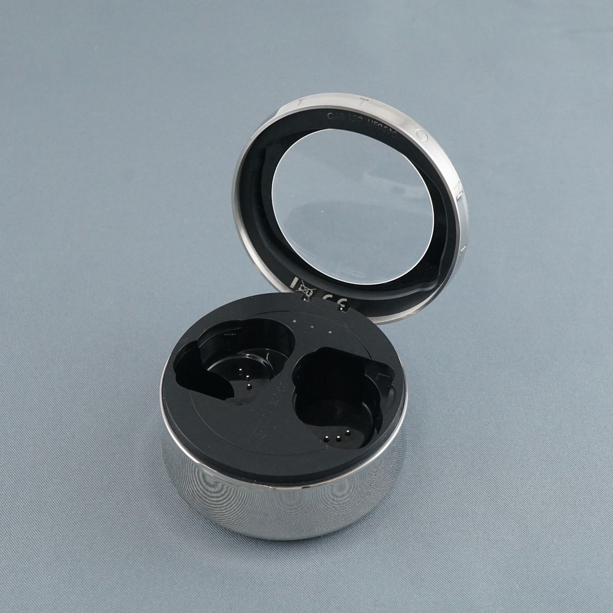 LOUIS VUITTON ルイ ヴィトン ホライゾン 完全ワイヤレスイヤホン USED