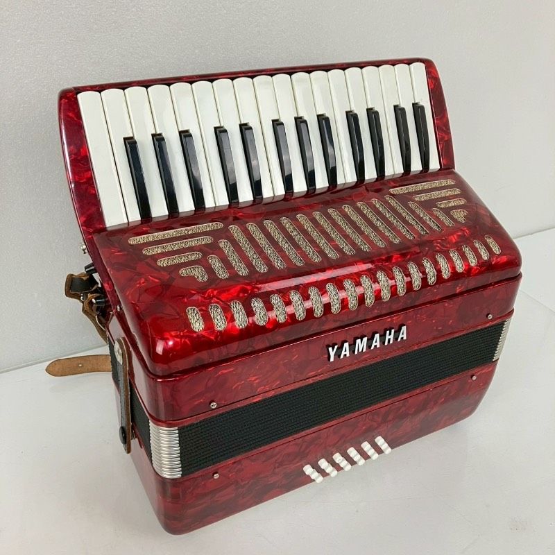 YAMAHA ヤマハ アコーディオン YA-18 25鍵盤 赤 8905 ケース付き