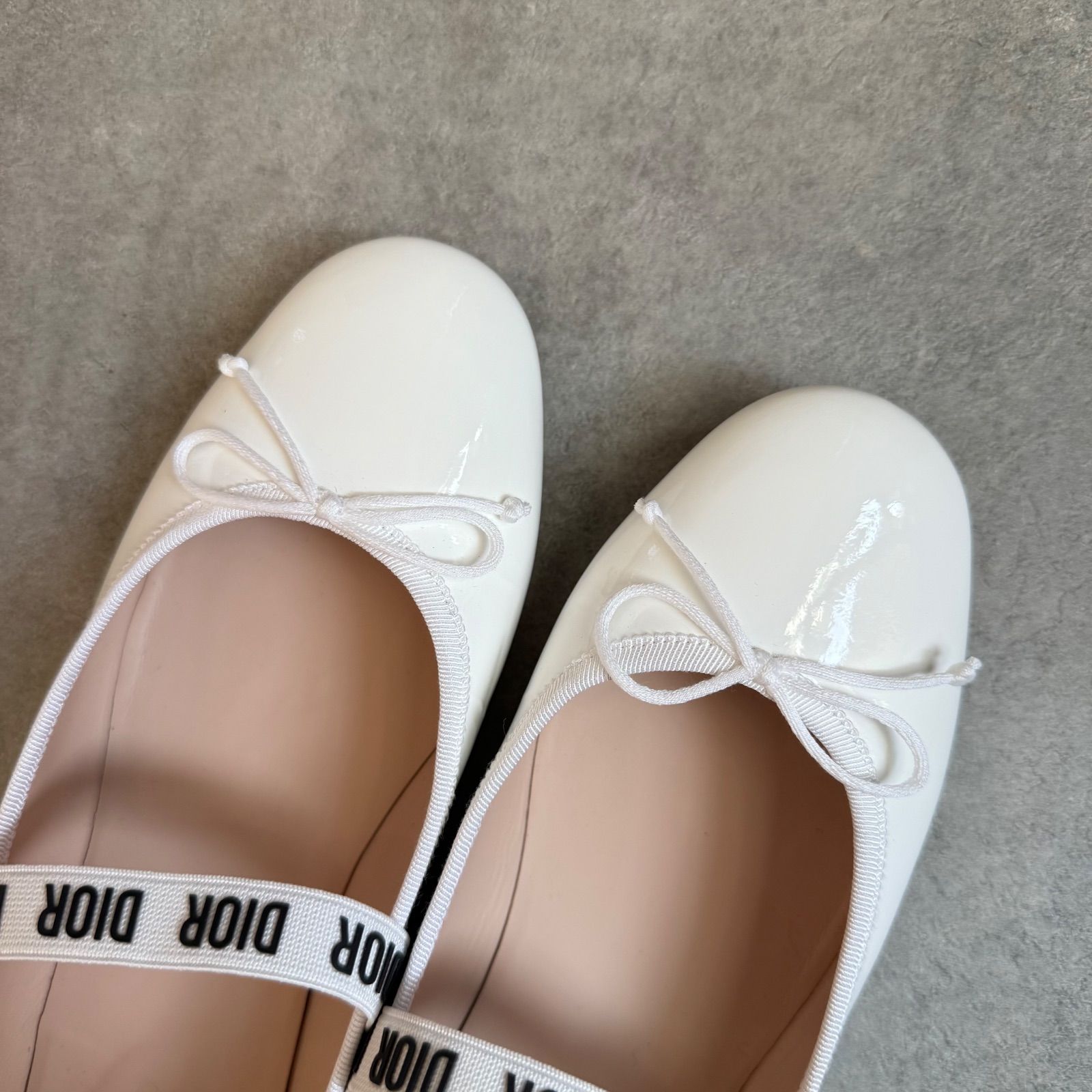 Dior ディオール リボンバレエシューズ ロゴベルト パテントカーフ