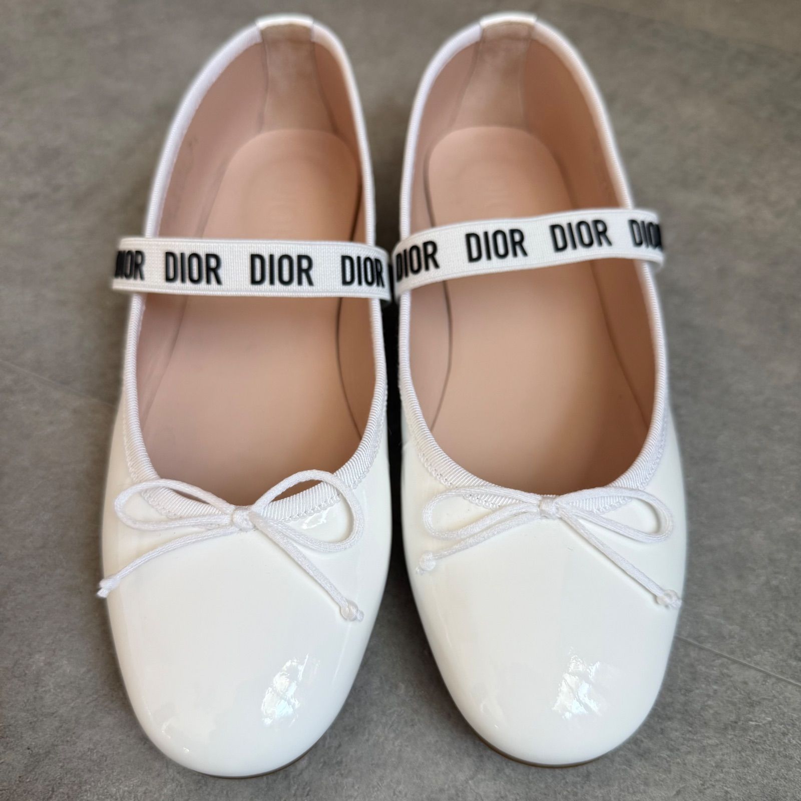 Dior ディオール リボンバレエシューズ ロゴベルト パテントカーフ