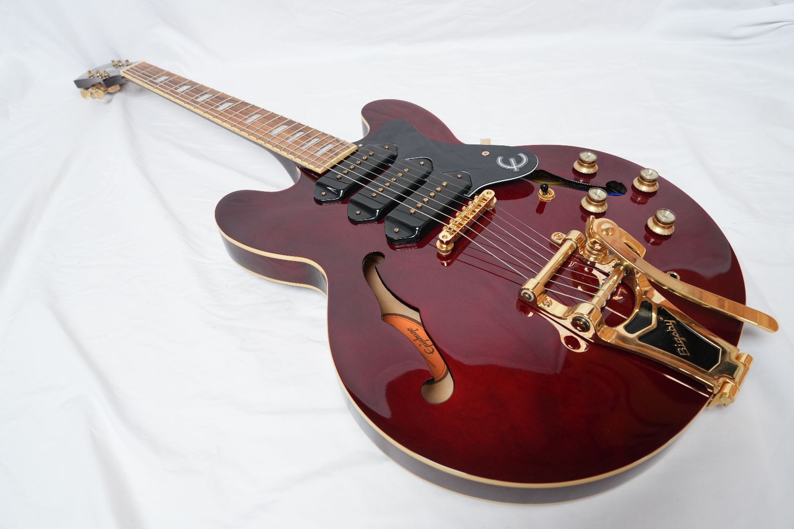 ☆Epiphone☆Riviera P93 WR セミアコ P-90×3 Bigsby搭載 2019年製 美