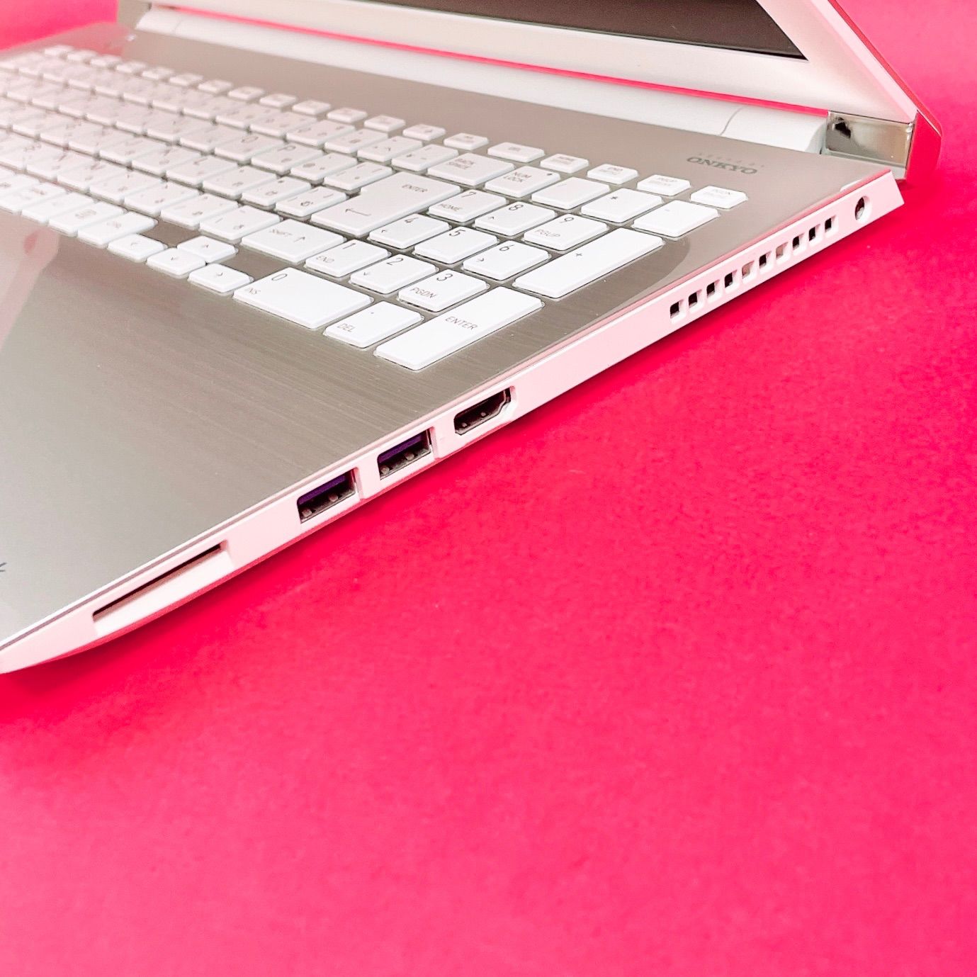 ブルーレイ見れる❣️人気No.1✨️おしゃれゴールド✨️Corei7 薄型