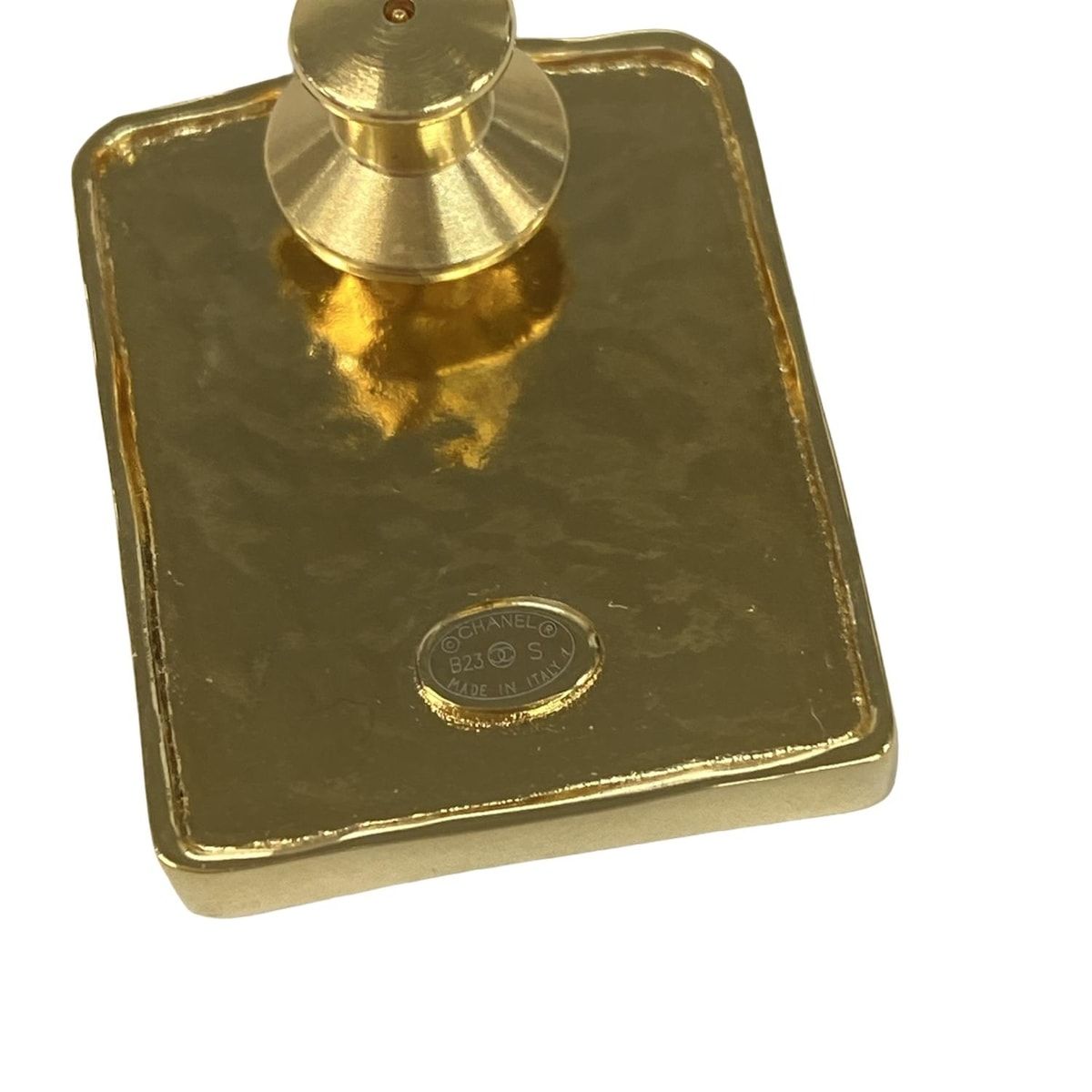 CHANEL(シャネル) ブローチ美品 - 黒×ゴールド ピンブローチ/香水/ココ