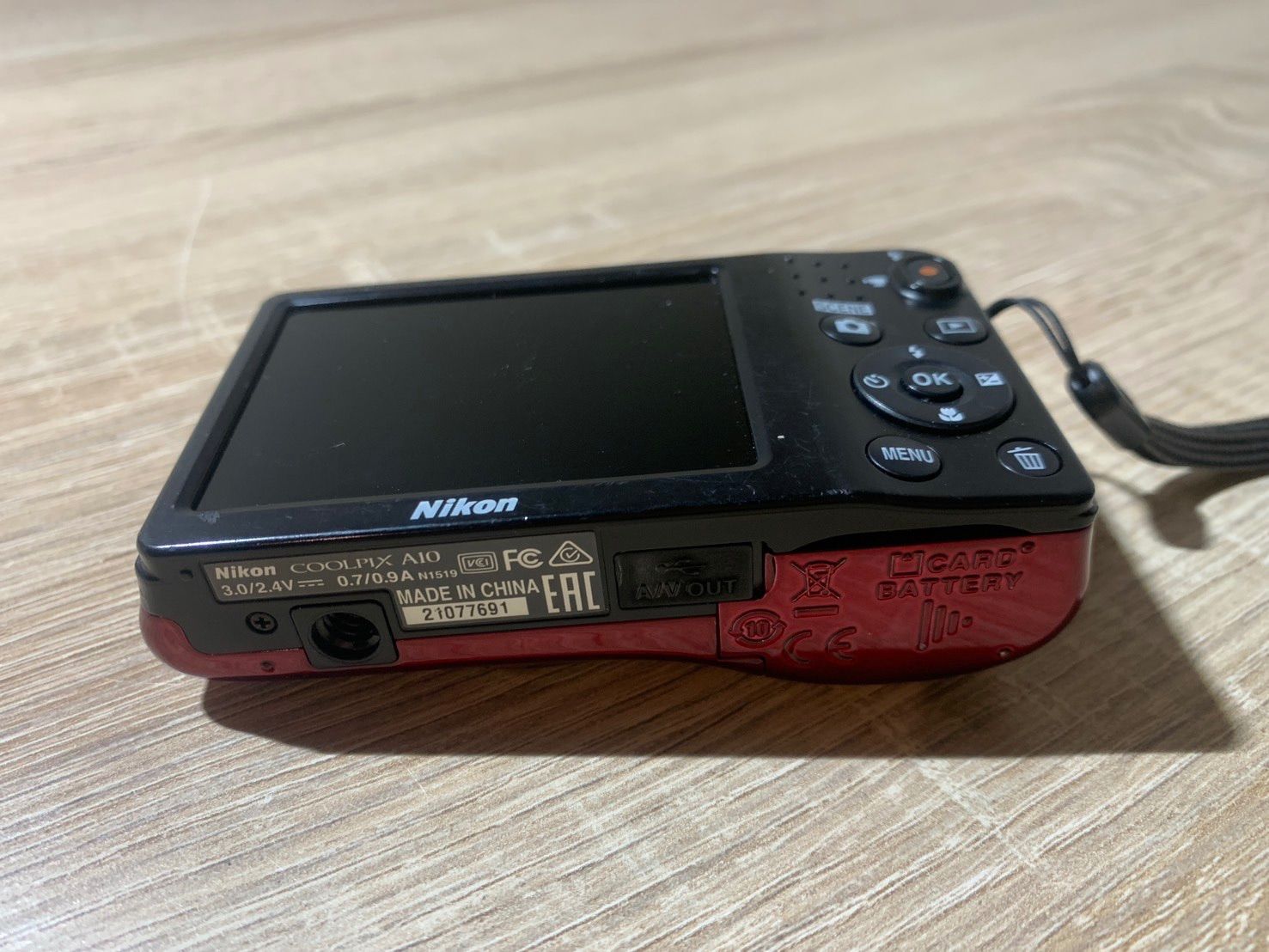 8494 Nikon COOLPIX A10 レッド デジカメ 動作確認済み - メルカリ