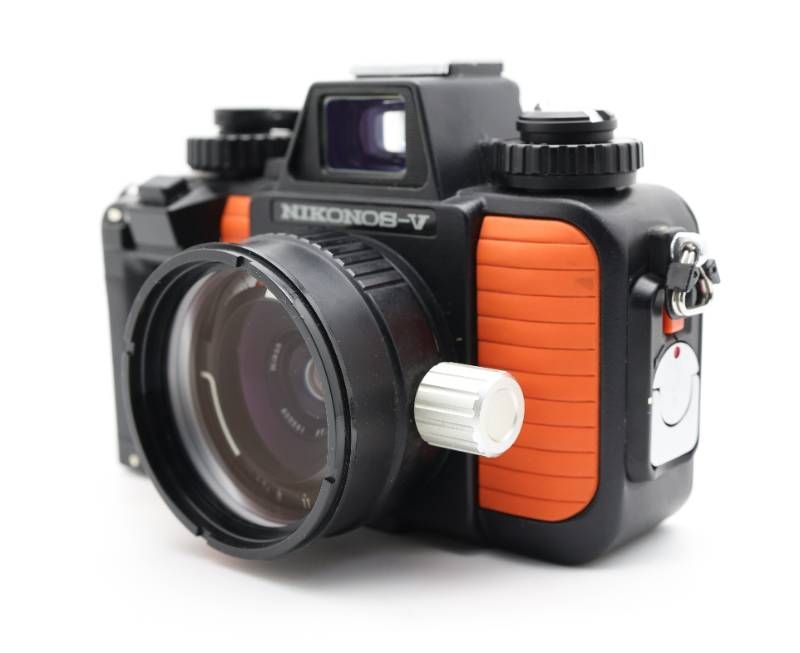 □完動品 Nikon NIKONOS-V 水中フィルムカメラ - メルカリ