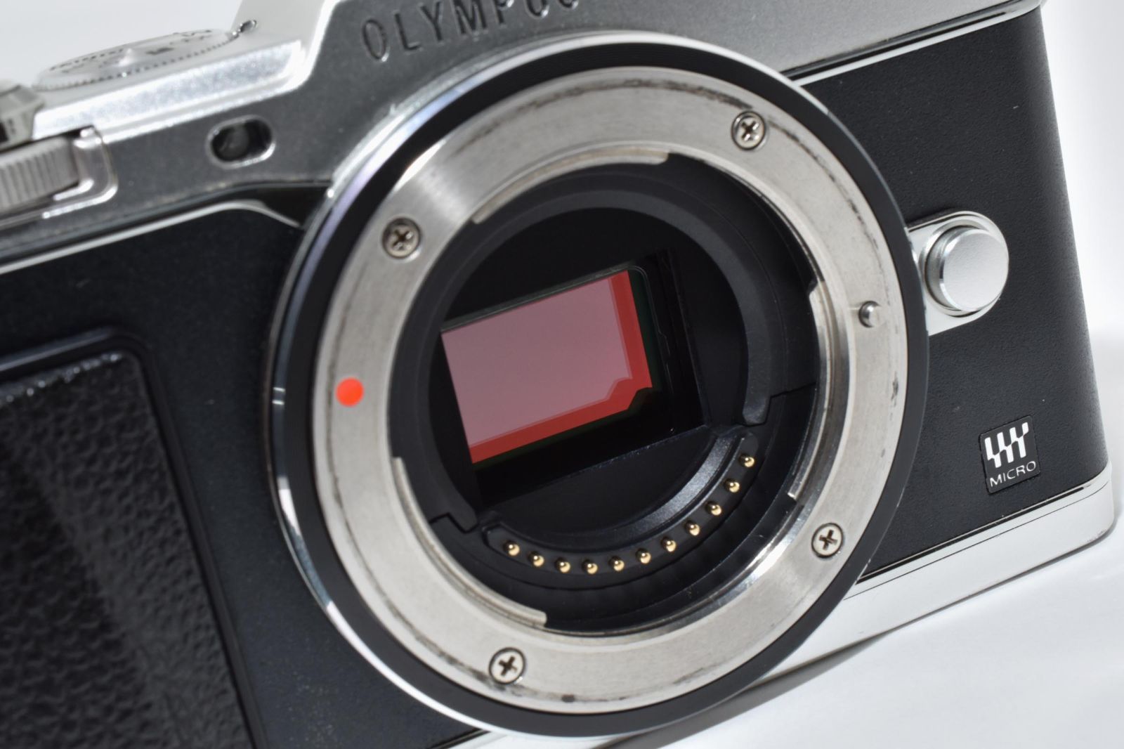 ☆極上☆ オリンパス OLYMPUS PEN E-P5 ボディ シルバー 《ショット数