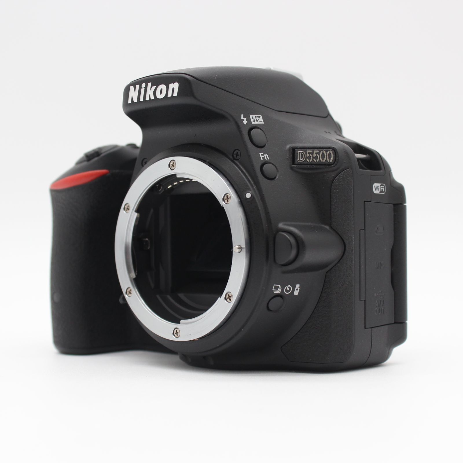 ショット数56回 ≪美品≫ Nikon D5500 ダブルズームキット ブラック