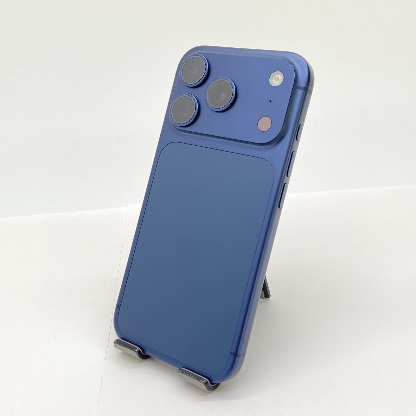 新品同様 美品 iPhone 17 Pro 512GB SIMフリー ディープブルー