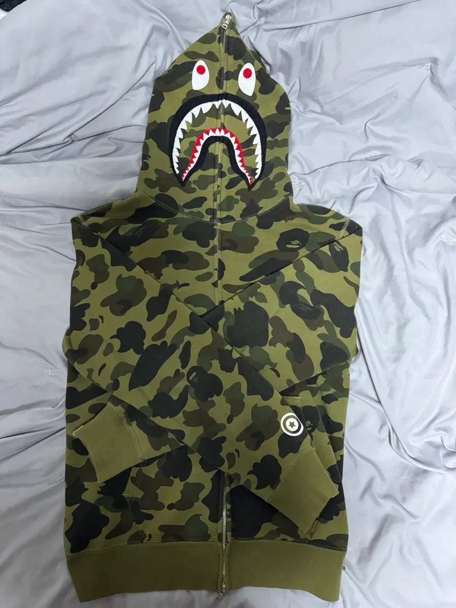XL アベイシングエイプ シャークフーデッド 迷彩柄 - メルカリ