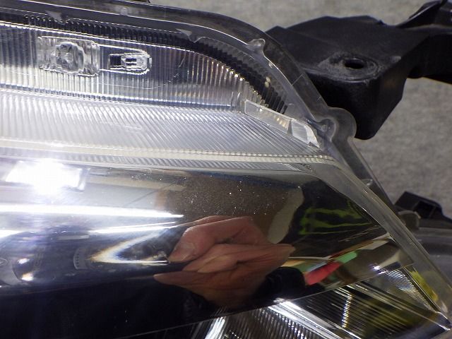 スペーシアカスタム 右ヘッドライト HID MK32S MK42S 1872 N6 35100