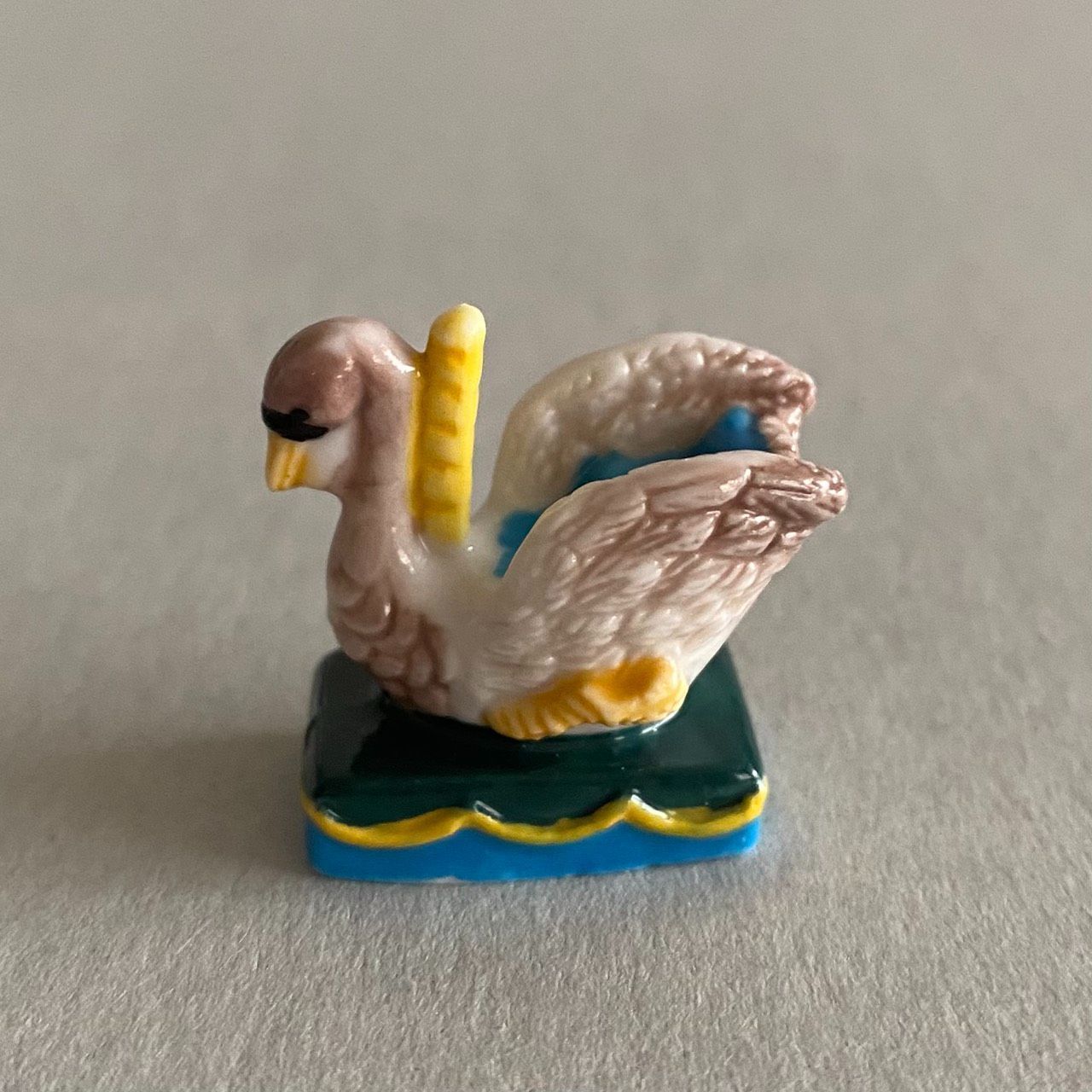 メリーゴーランドの白鳥のフェーブ／回転木馬／遊園地／フランス雑貨