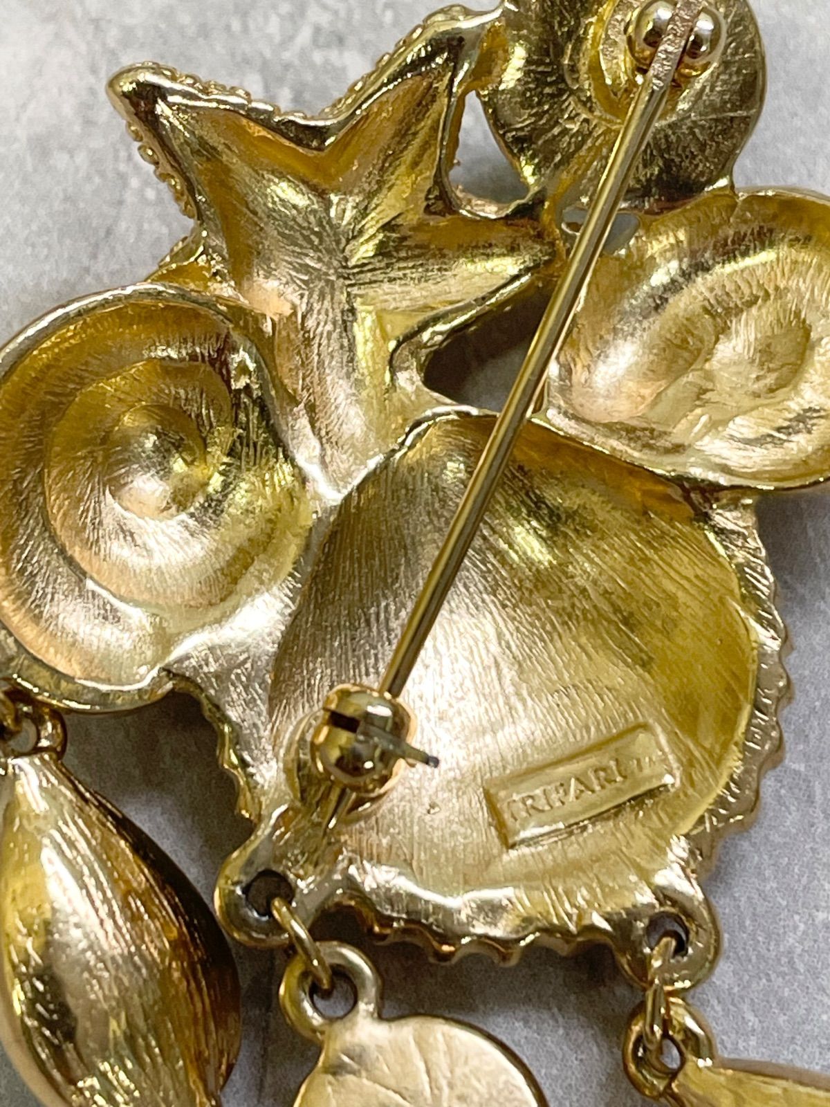 アクセサリー】TRIFARI トリファリ ヴィンテージブローチ 松本邦夫