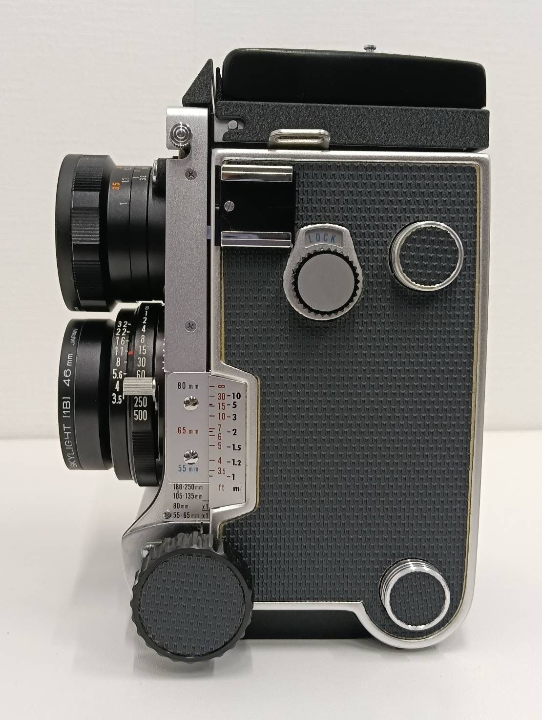 中古品】 Mamiyaマミヤ C220 Professionalプロフェッショナル 二眼レフ