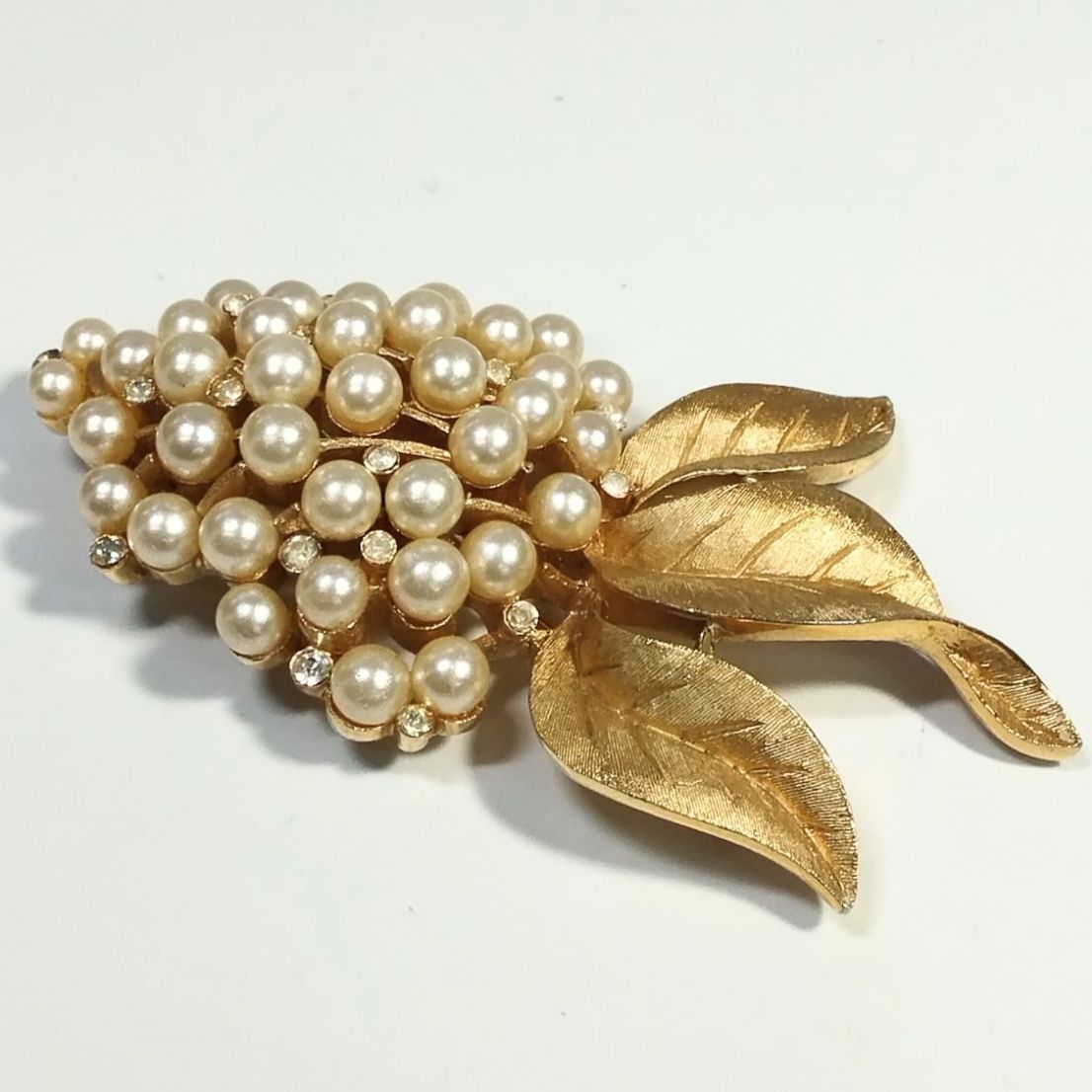 クラウン・トリファリ パール＆ラインストーン クラスター ゴールド