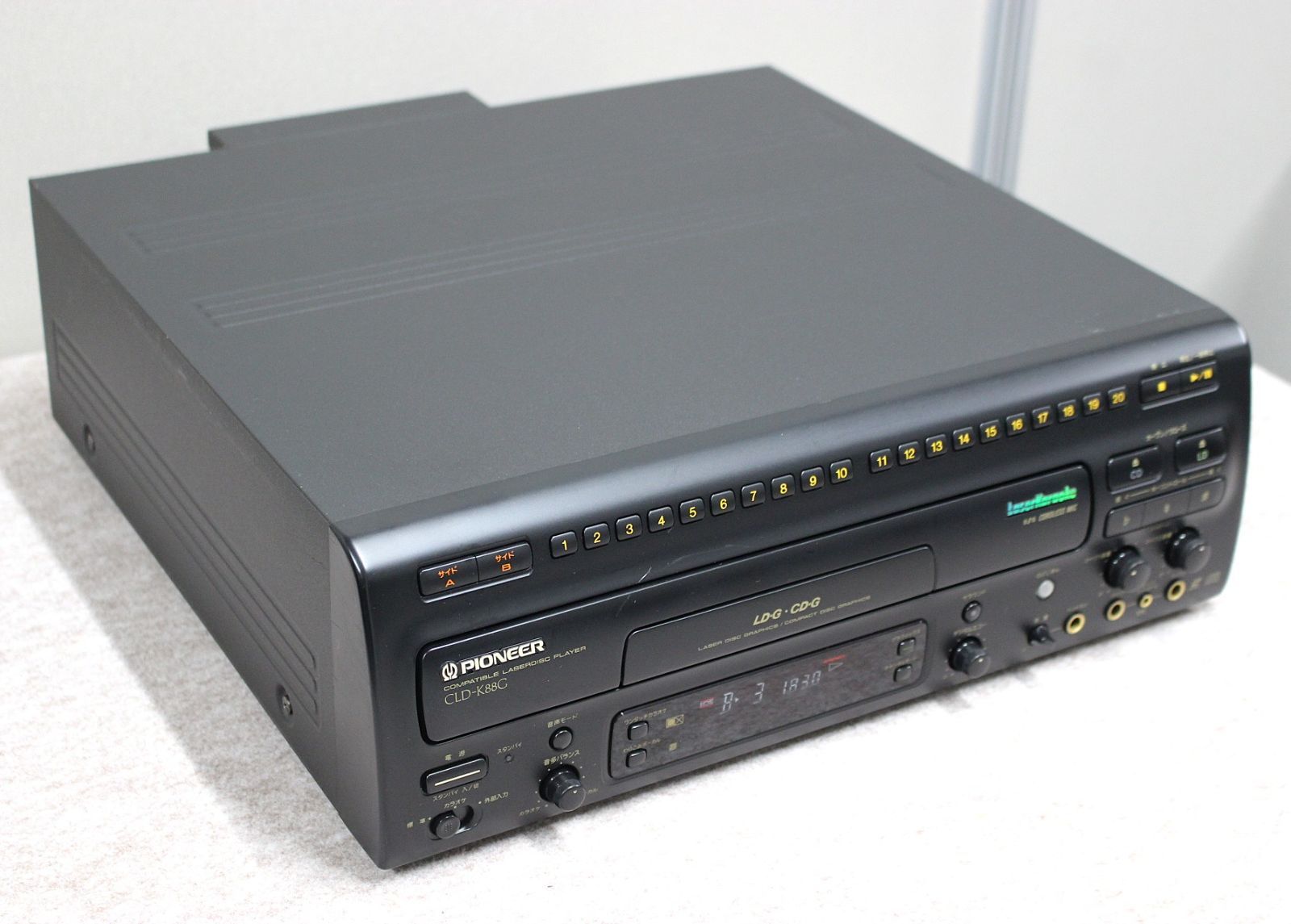 PIONNER カラオケCD/LDコンパチブルレーザーディスクプレーヤーCLD