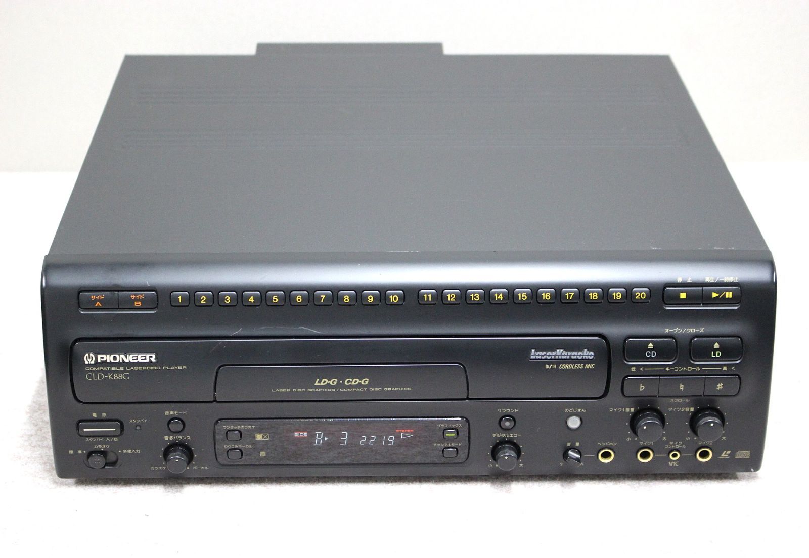 PIONNER カラオケCD/LDコンパチブルレーザーディスクプレーヤーCLD