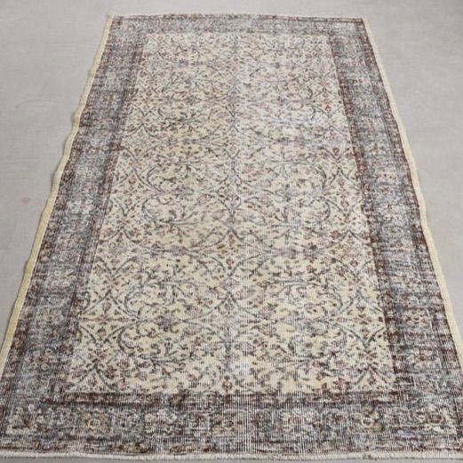 トルコヴィンテージラグ クリームイエローとくすみブルー 草木柄