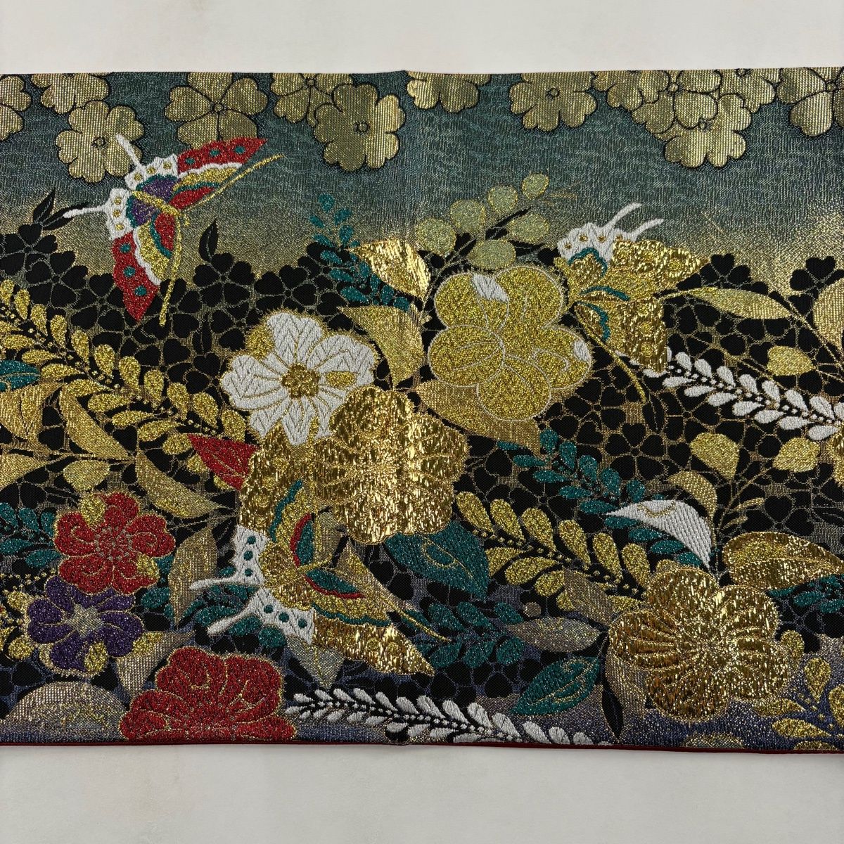 美品】 袋帯 秀品 蝶 草花 金銀糸 箔 黒 六通 正絹 【中古】 - メルカリ