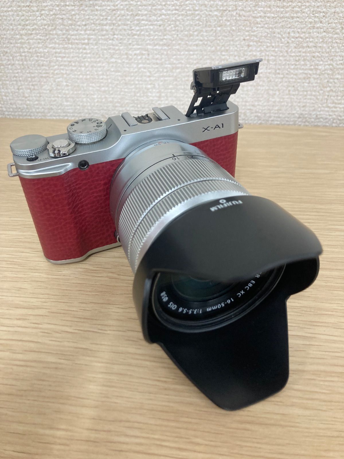 2 通電動作確認済み 富士フィルム FUJIFILM 赤 レッド X-A1 ボディ