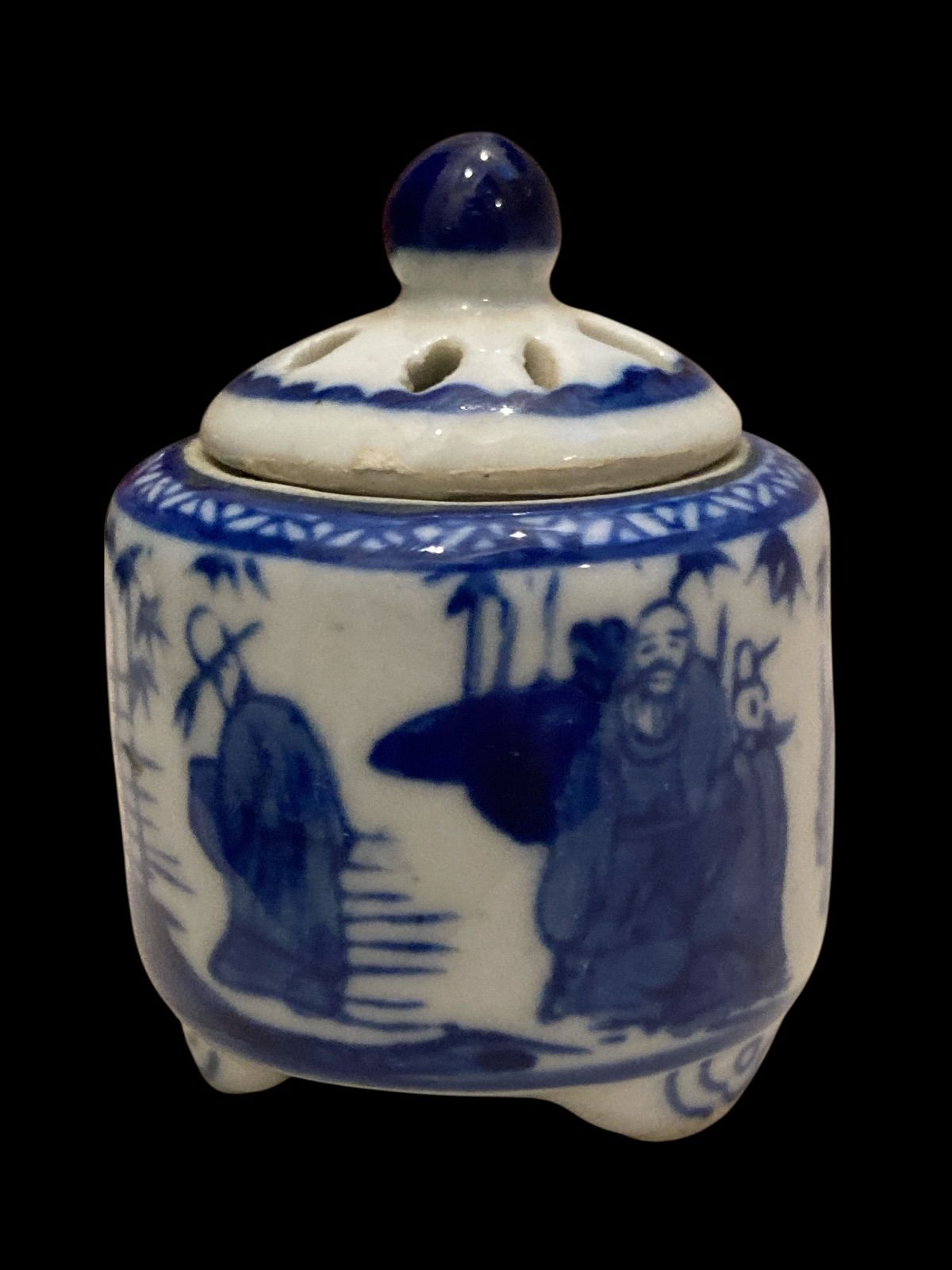 香炉 山水 賢人 4つセット 染付 そめつけ 技法 絵柄 中国風 陶磁器