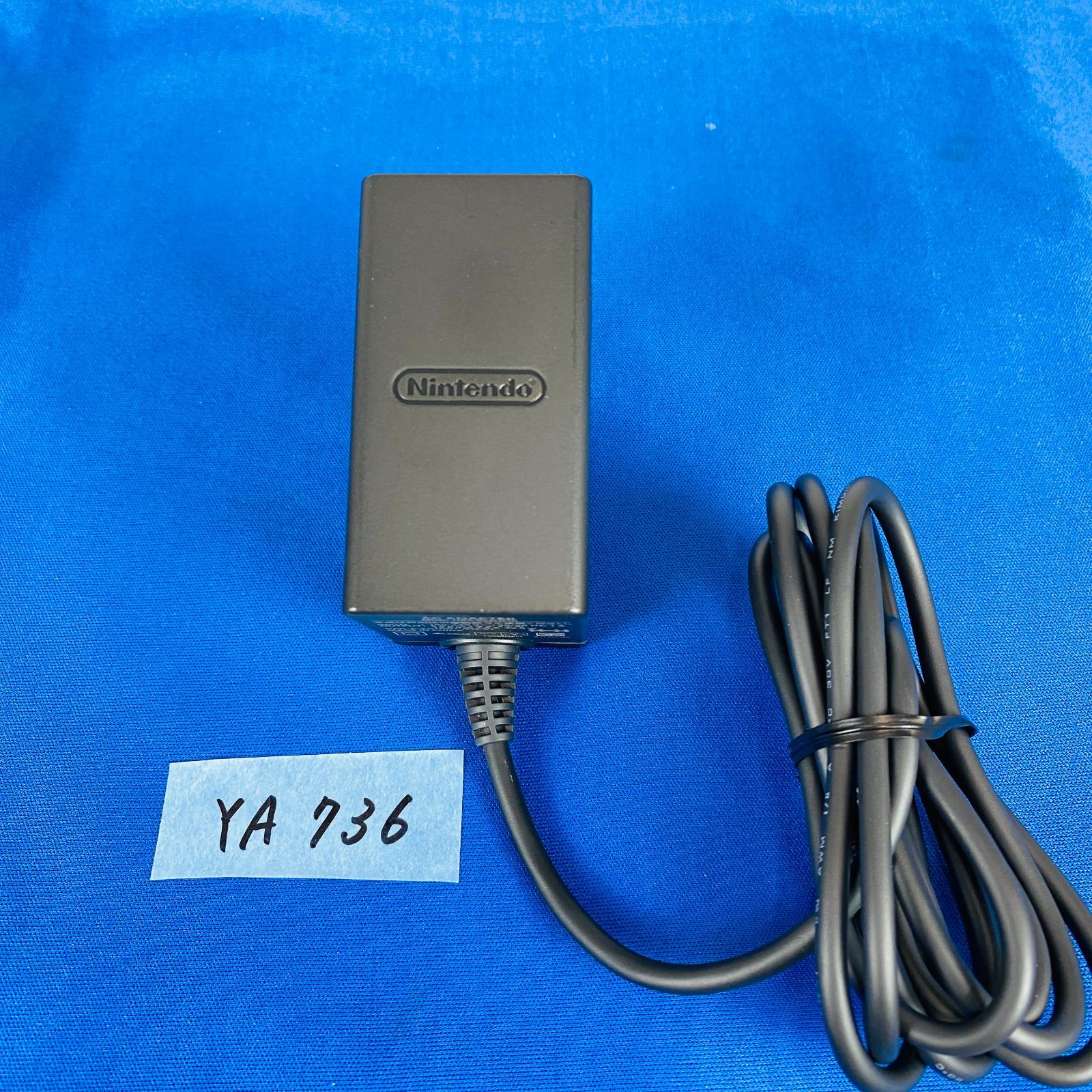 ◇(ワ)YA736【ACアダプター付き】ニンテンドー スイッチ ライト