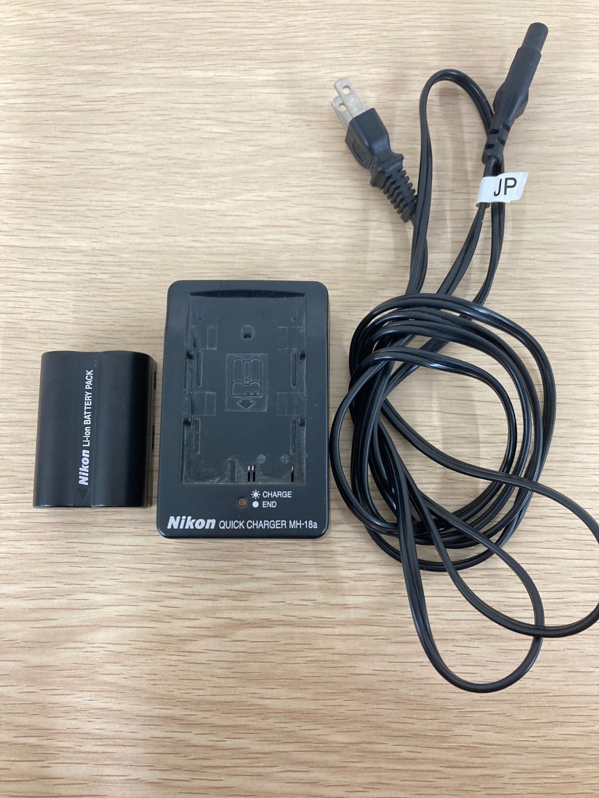 2 通電確認済み Nikon ニコン デジタル一眼レフカメラ バッテリー 充電