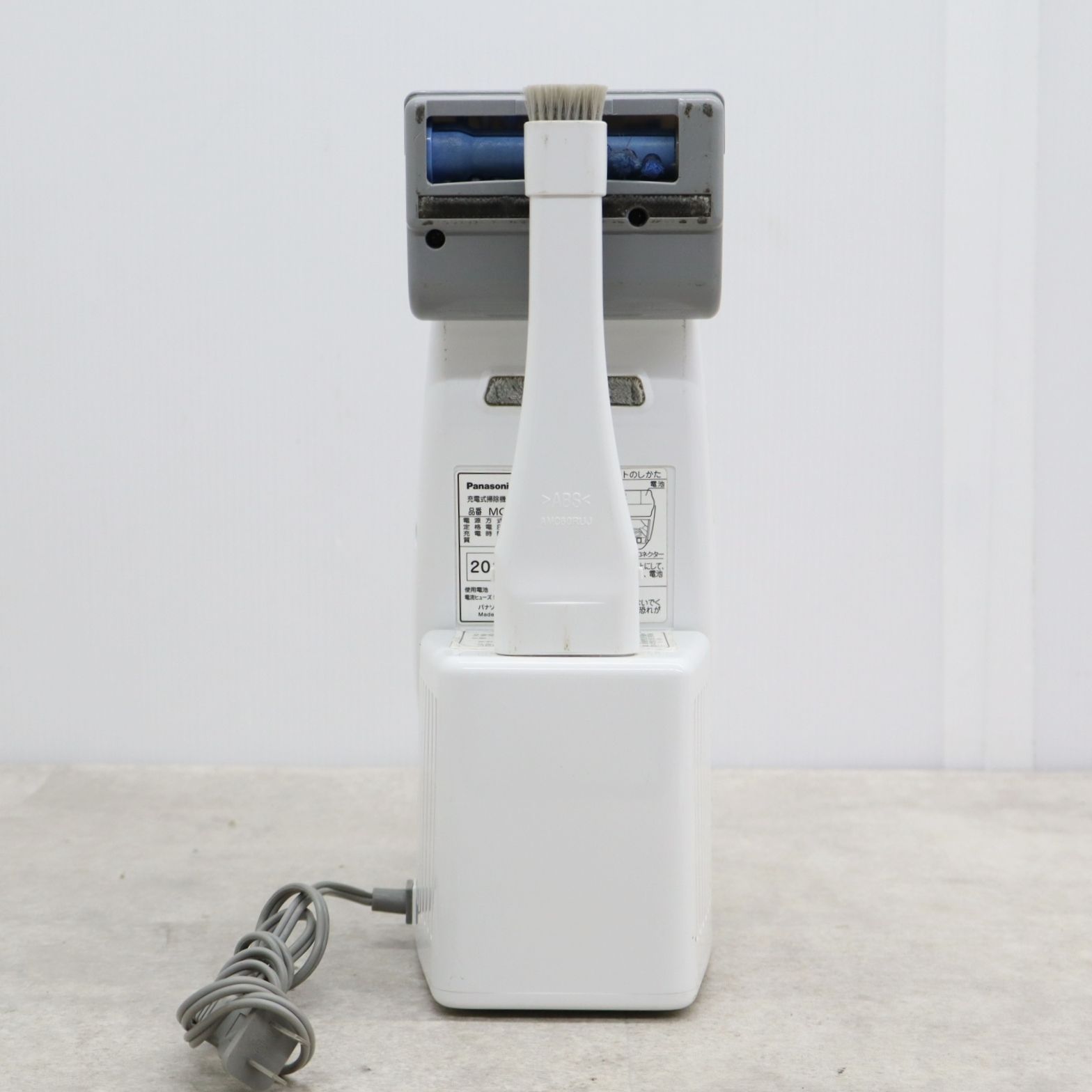 △ ｜充電式 掃除機 2011年製｜Panasonic パナソニック MC-B20JP-A