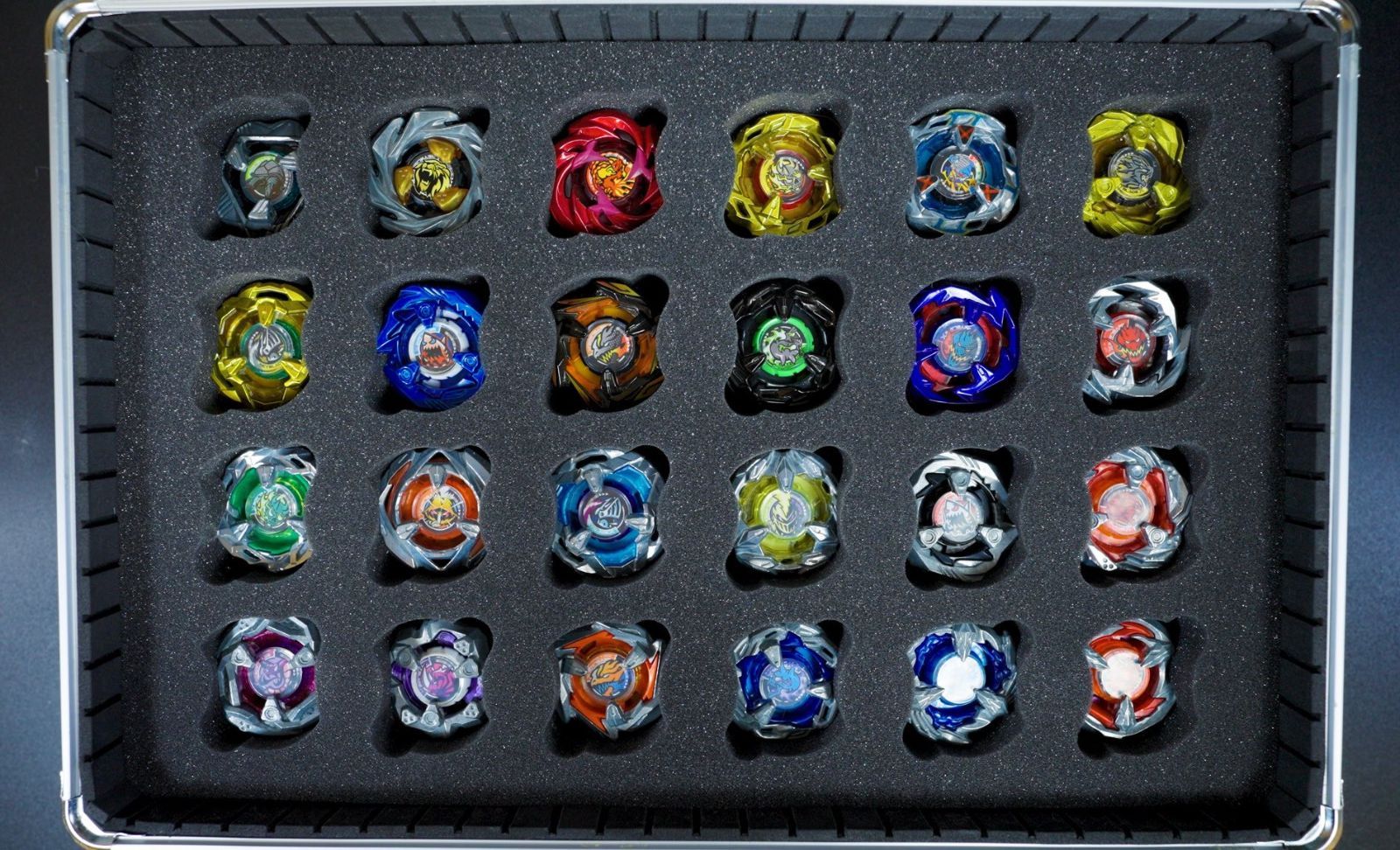 ウレタン/スポンジのみ商品 ベイブレードX 24個収納 ギアケース