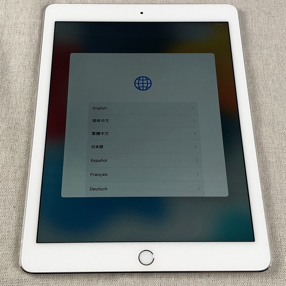 iPad au版 ipad air2 64GB シルバー Air 2 64GB シルバー auキャリア