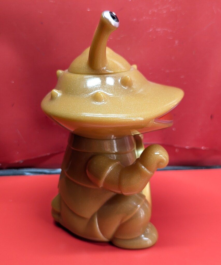 金運 招きカネゴン さくら色 新品未開封 墓場の画廊 金運 招きカネゴン