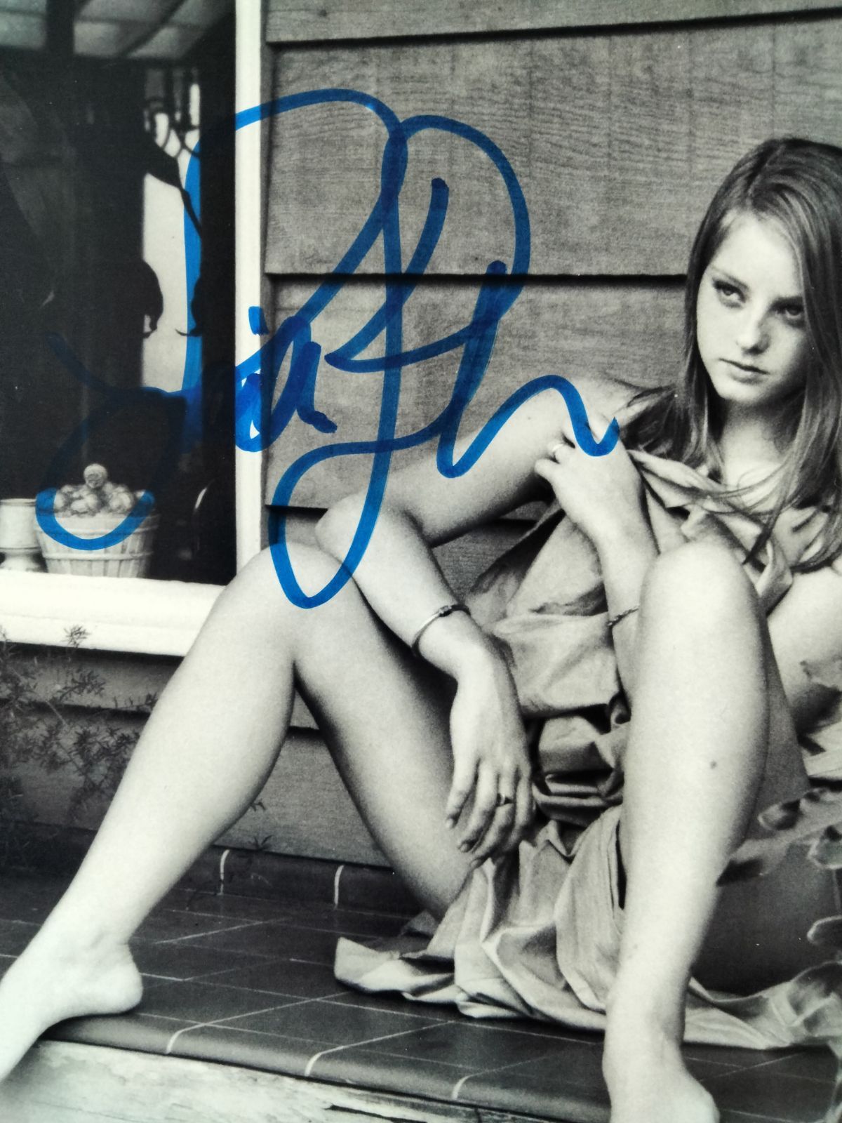 ジョディ・フォスター直筆サイン入り2Lサイズ写真…ダウンタウン物語