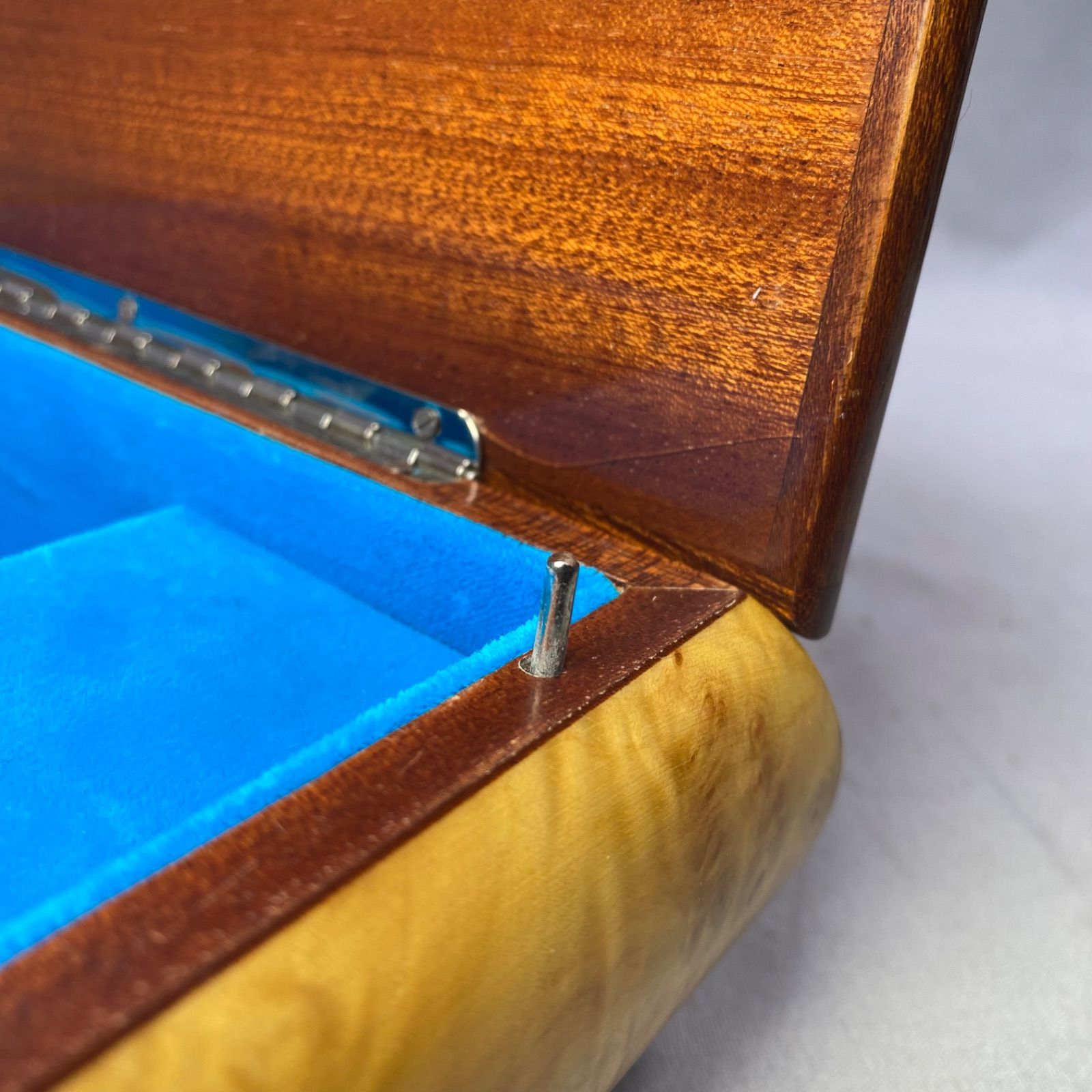 REUGE リュージュ オルゴール Around the world スイス製 宝石箱 小物