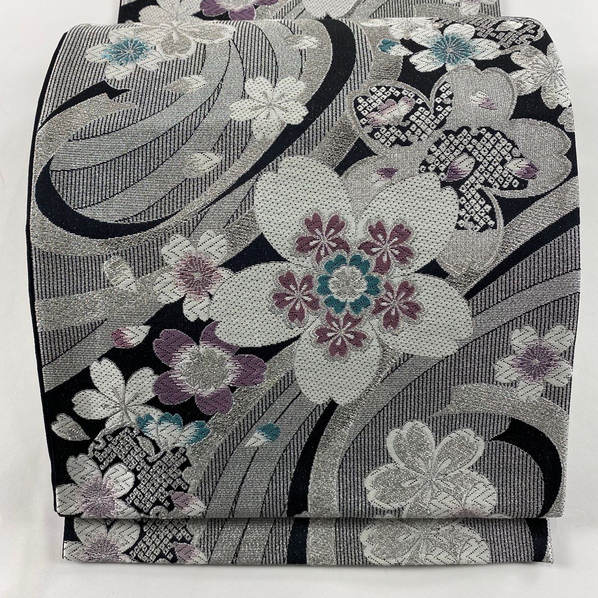 訪問着 訪問着 着物 中古 正絹 袷 フォーマル 甲斐泰造 螺鈿 蝶と花の