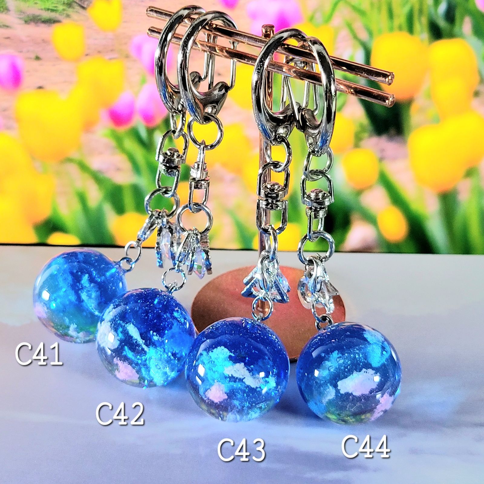 空玉キーホルダー 雲レジン 空レジン - メルカリ