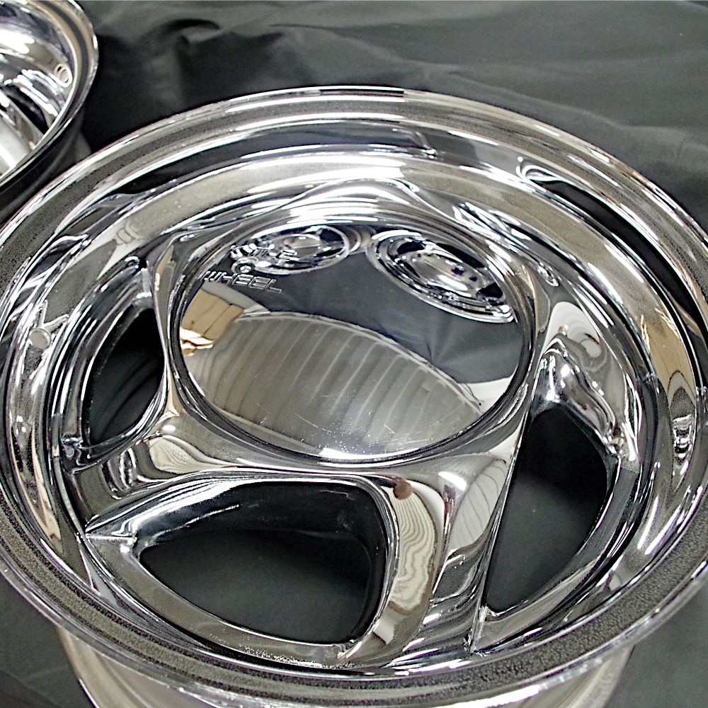 KMC ターミネーター2 15インチ 7J・8J 5穴 PCD114.3・120.65 新品