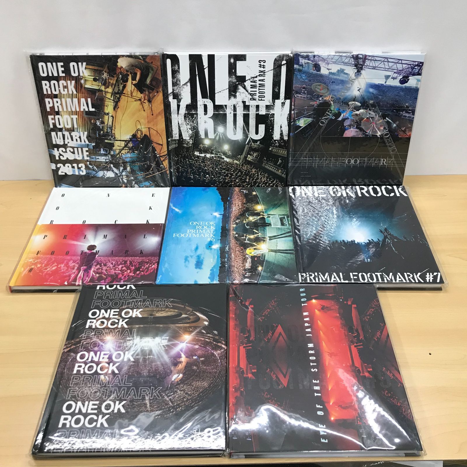 大清水04-01-1104】ONE OK ROCK PRIMAL FOOTMARK 8冊セット プライマル